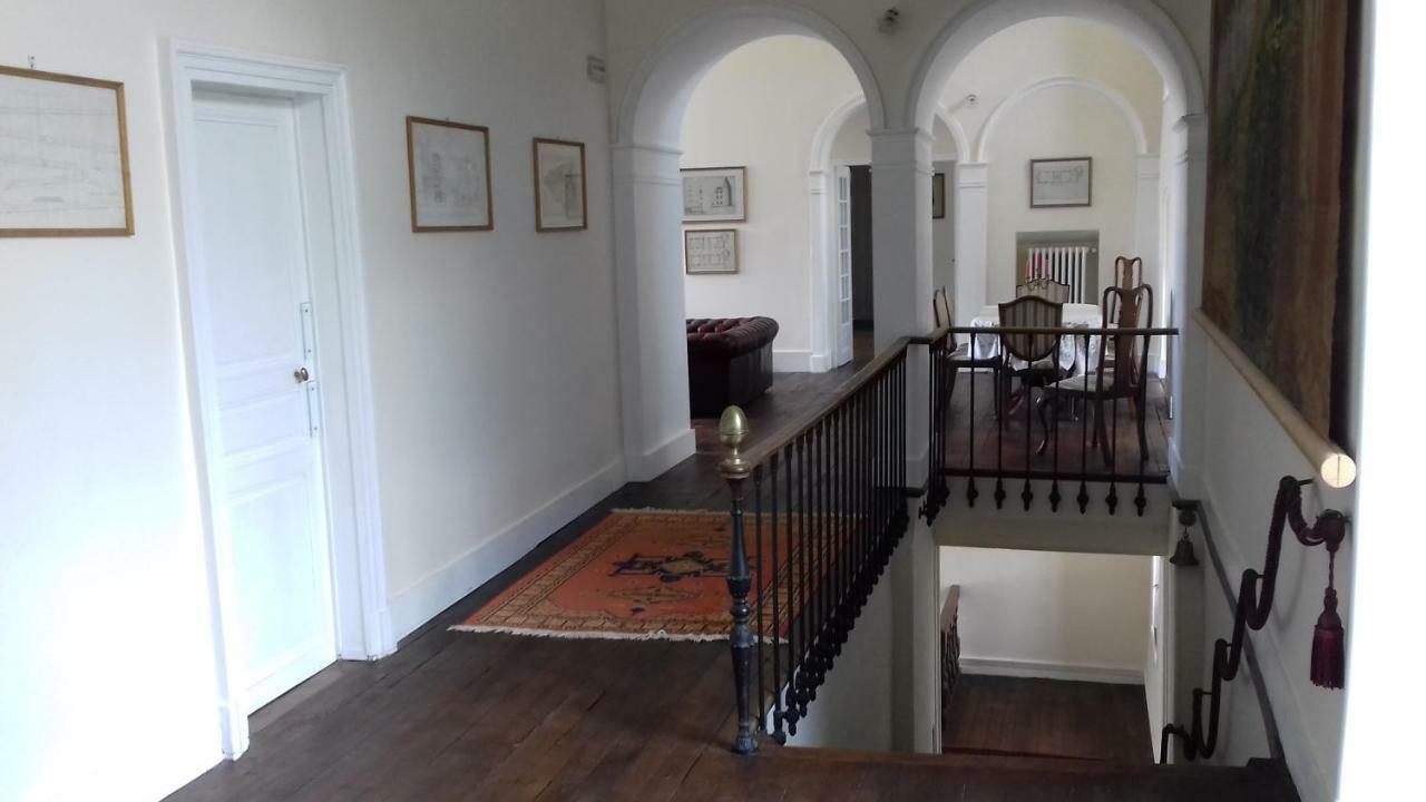 Chateau De La Lucaziere Mont-Saint-Jean  Buitenkant foto